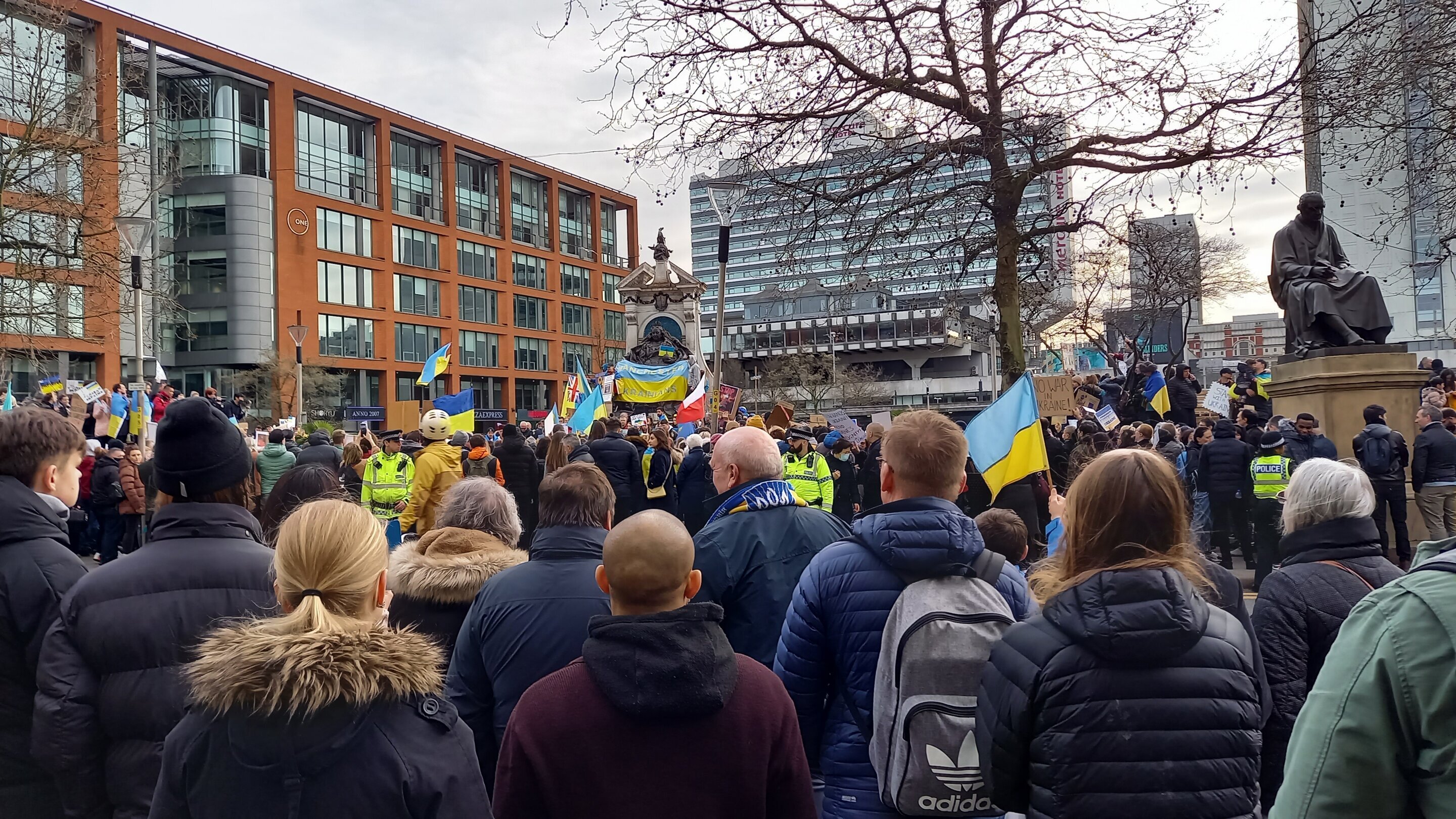 02_220227_Manchester_Ukrania_demonstration